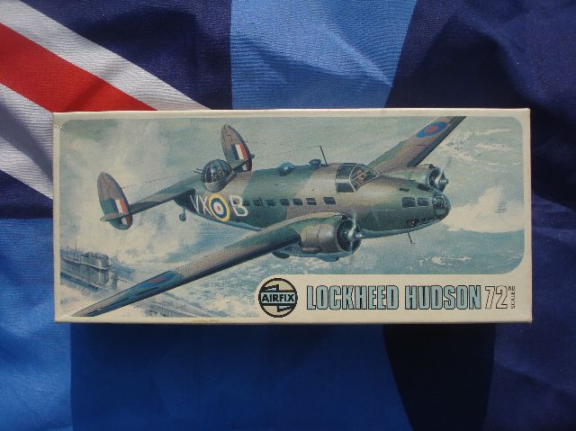 03006 7 LOCKHEED HUDSON Model Airplane 03006-7-lockheed-hudson-model-airplane